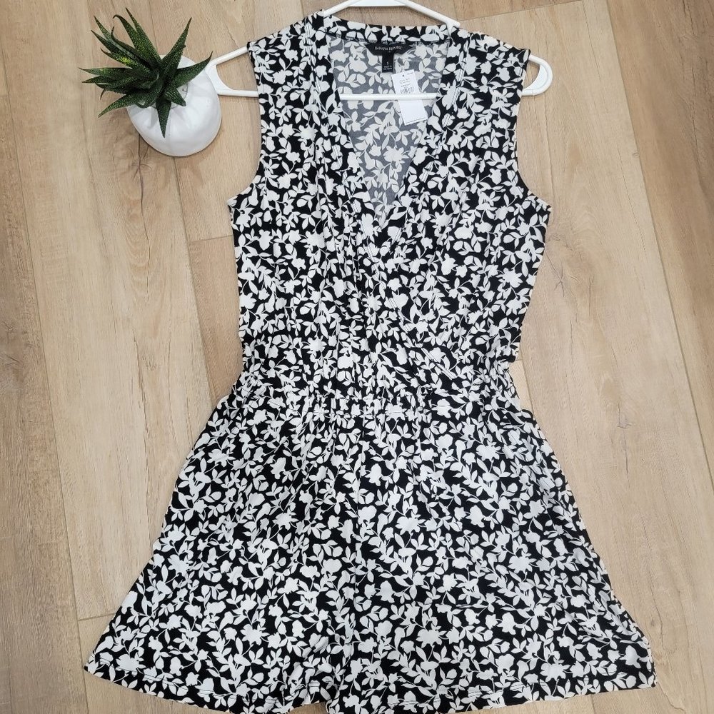 NWT Banana Republic Romper Size Small